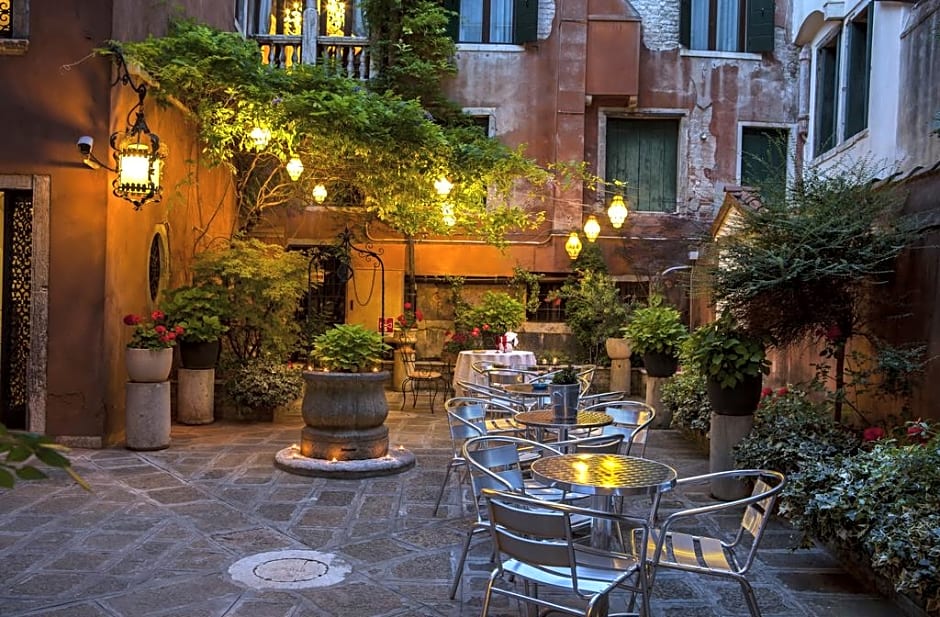 Hotel San Moise