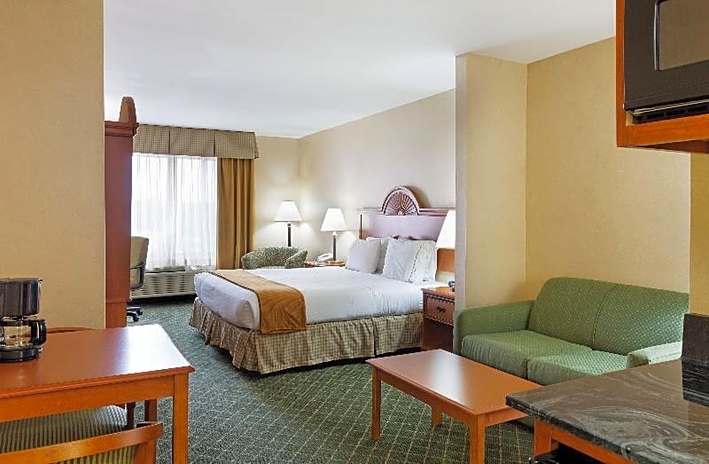 Holiday Inn Express & Suites Sylacauga