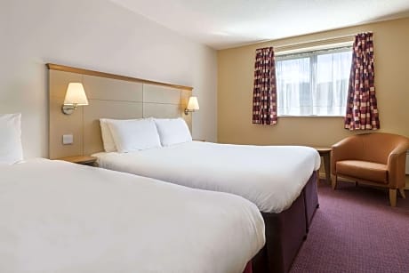 1 Double Bed Non-Smoking