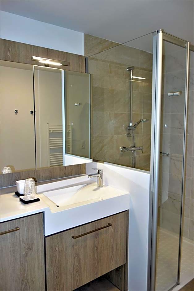 Domitys - Les Robes d'Airain