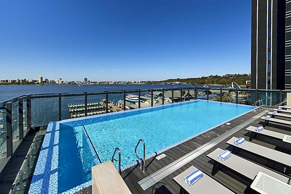 DoubleTree By Hilton Perth Waterfront