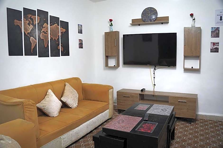 Petra inbox Hostel