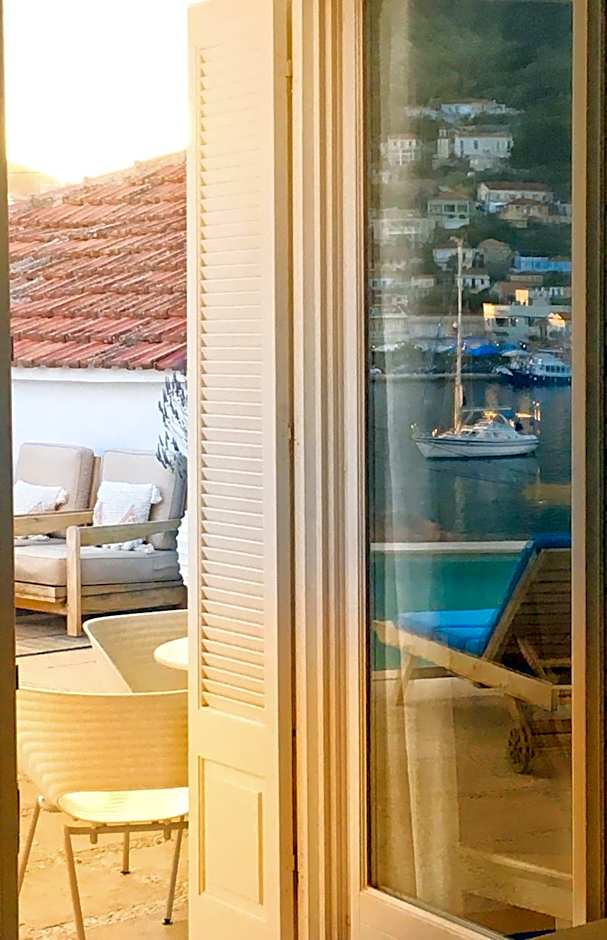 Perantzada Art Hotel