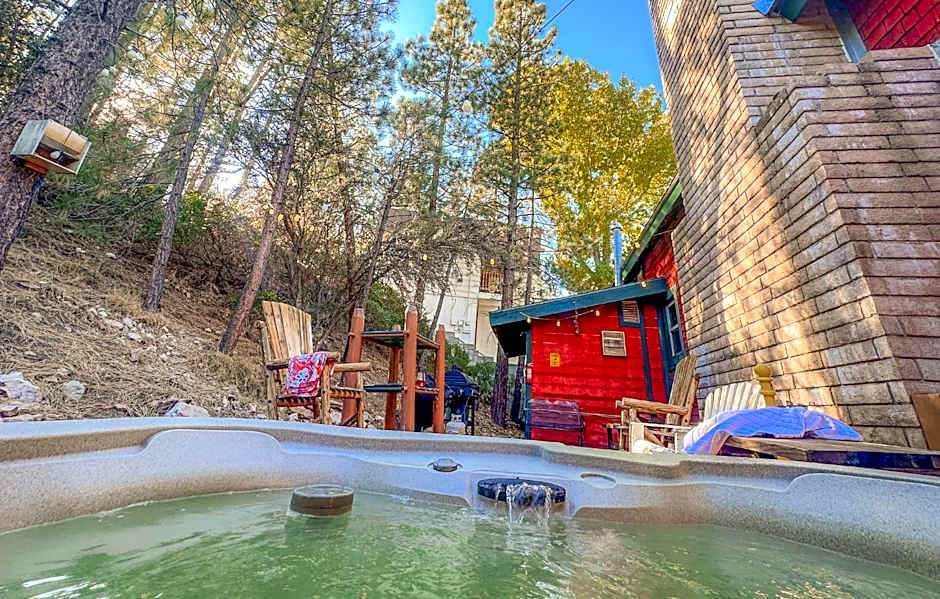 ITH Big Bear Lake Hostel & Retreat Center