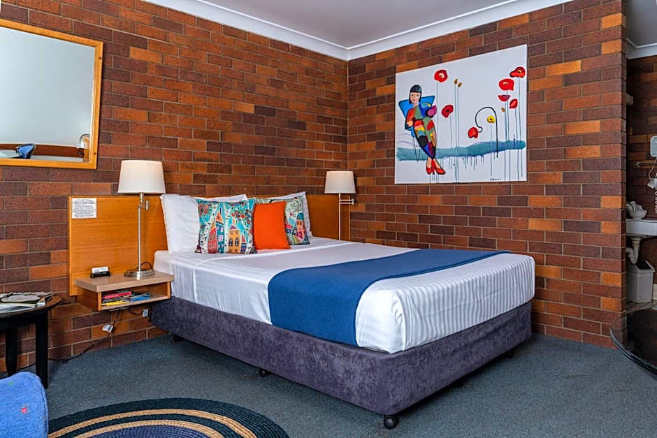 Country Pathfinder Motor Inn