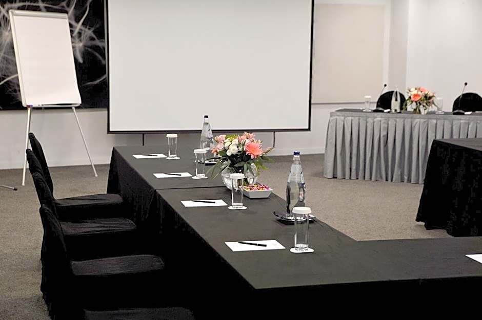 Athenaeum Grand Hotel