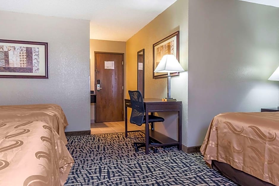 Quality Inn Lamar