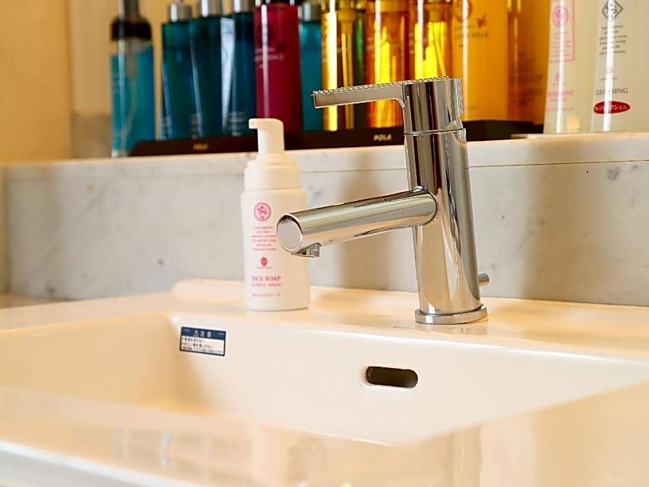 Hotel Fine Garden Toyonaka Osaka International Airport Free Parking - Adult Only