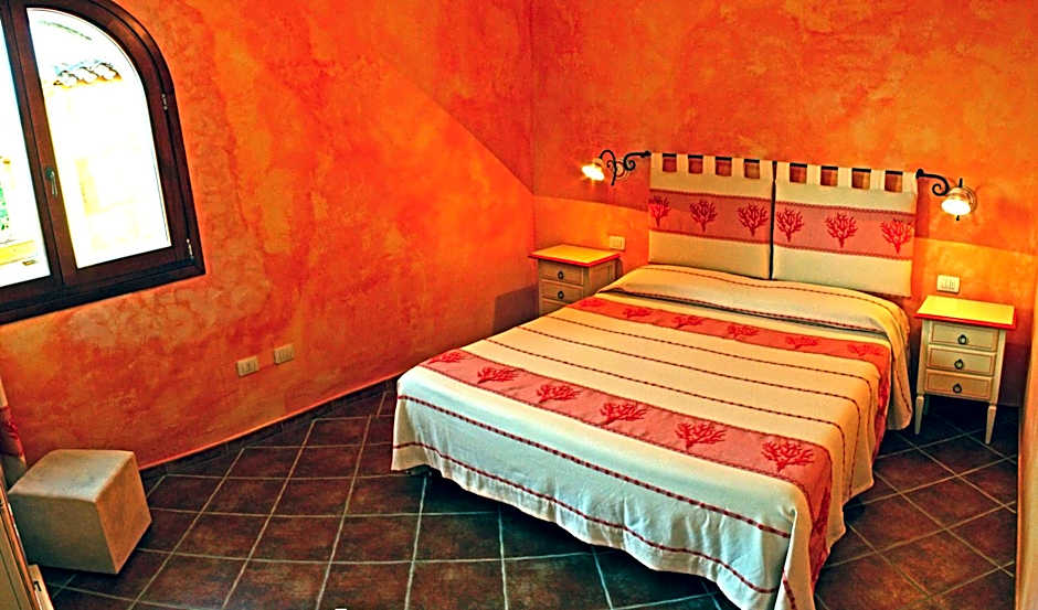 I Mari Di Gallura Suites and Rooms