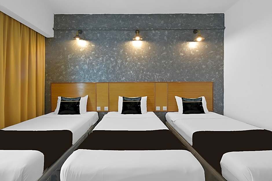Palette - Kota Tinggi Mayres Hotel