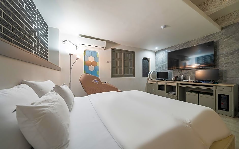 Hwaseong Wolmun Lavender Onchen Hotel