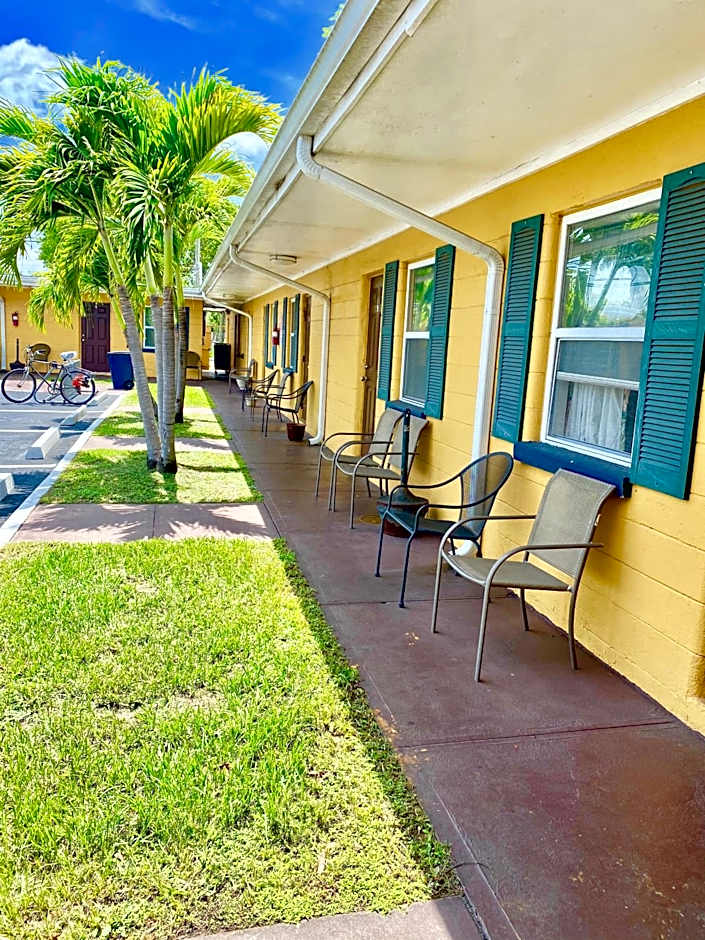 Glades Motel - Naples