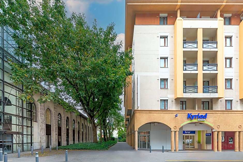 Kyriad ChambÃ©ry Centre - HÃ´tel et RÃ©sidence