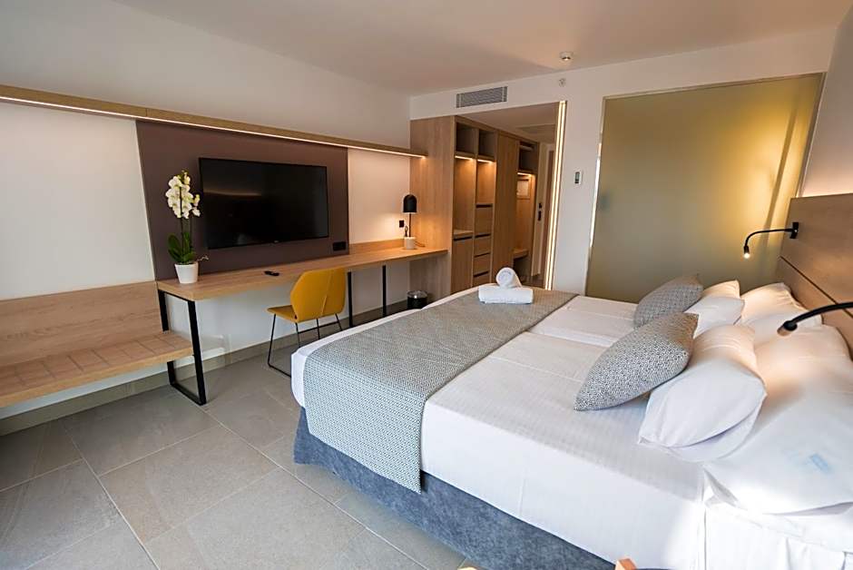 Hotel Morlans Suites - Adults Only