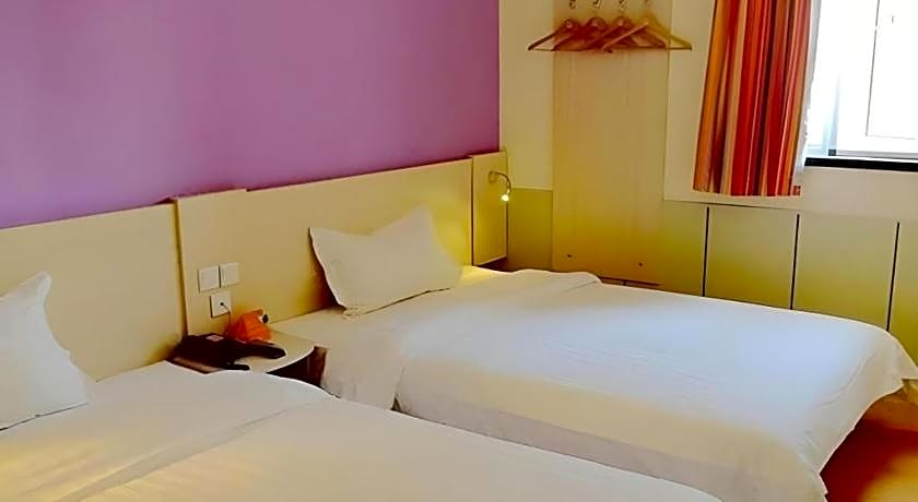 7 Days Inn Qingdao Liaoyang West Road Xinye Plaza Metro Station