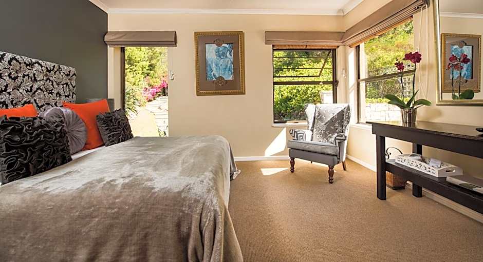 Whale View Manor & Spa