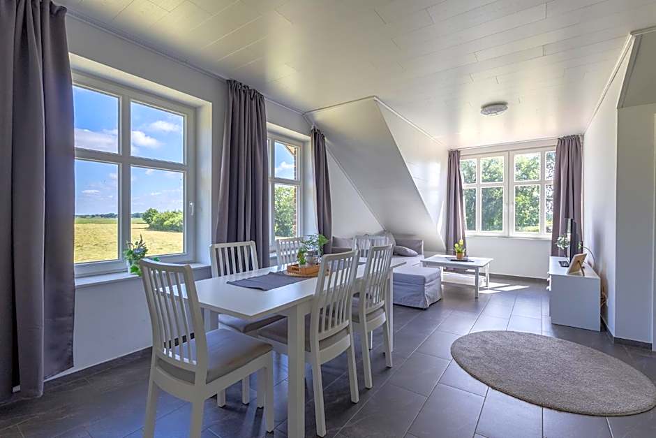Natura Ferienhaus, Ferienwohnungen in Rhauderfehn , Komfort für Gäste & Firmen ,WLAN & Parkplatz