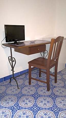 Double or Twin Room with Terrace