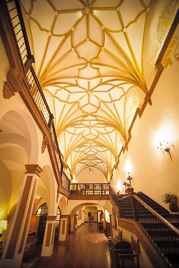 Monasterio De Piedra