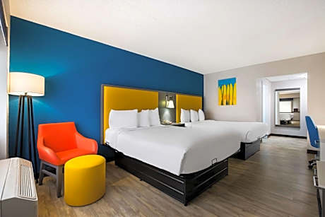 Queen Room with Two Queen Beds - Non-Smoking