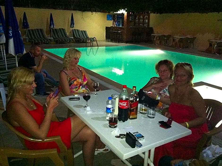 Caner Hotel