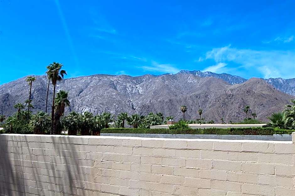 Desert Vacation Villas by VRI Americas