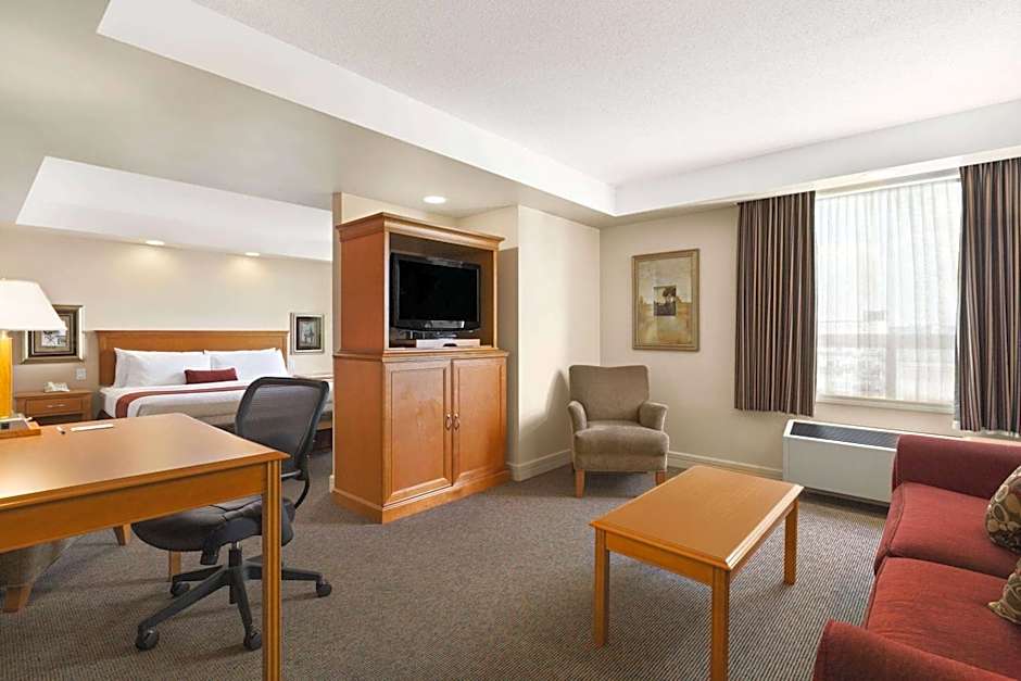 Travelodge by Wyndham Spruce Grove