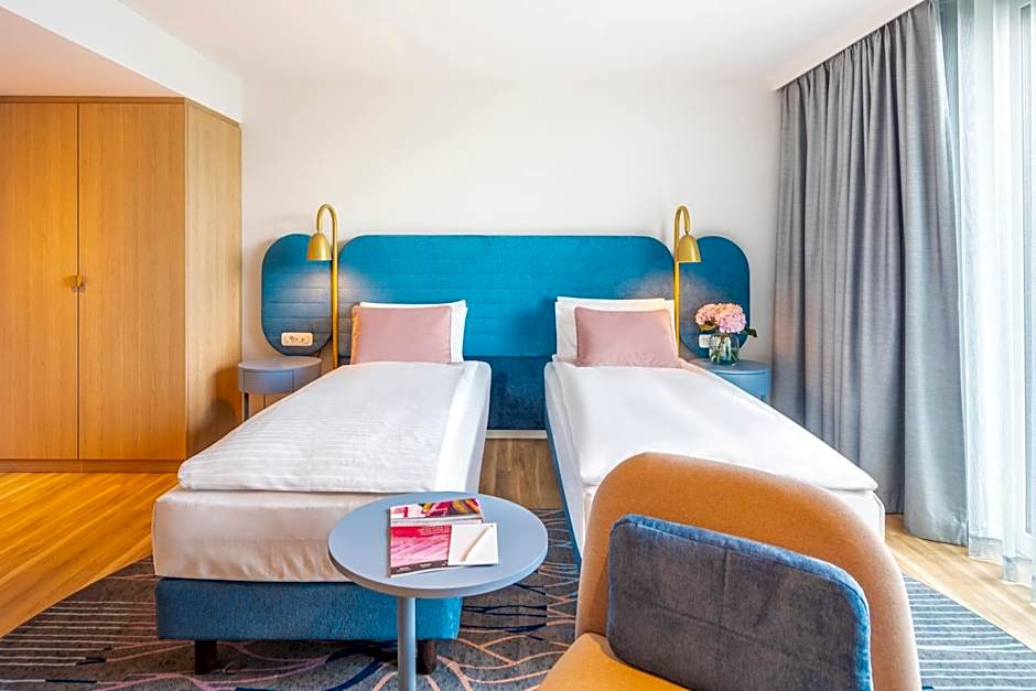 Capri by Fraser Leipzig