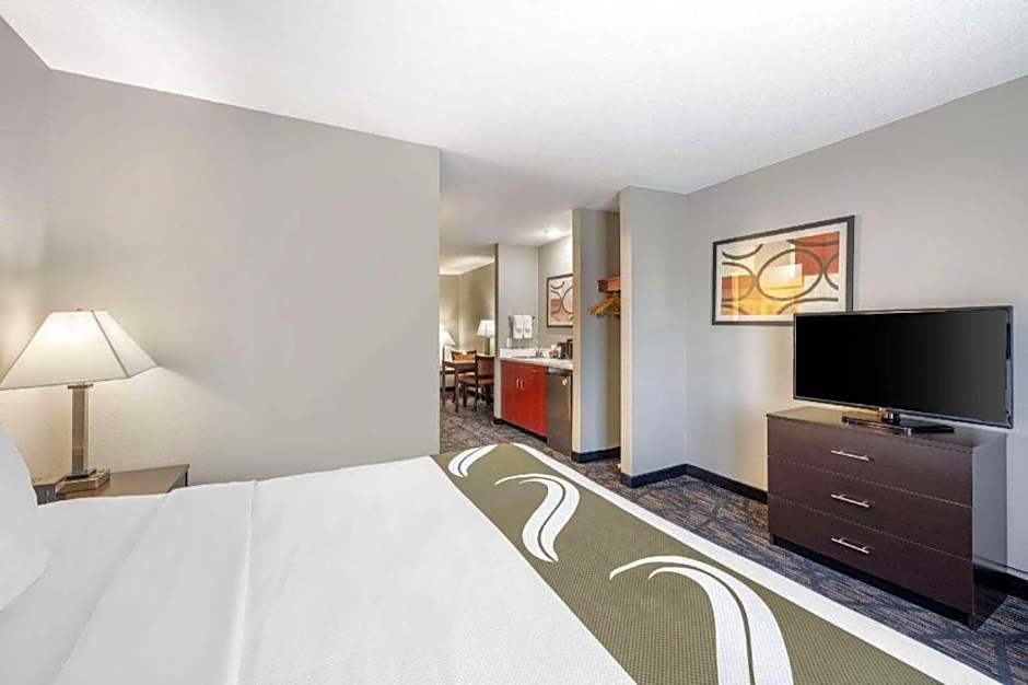 Quality Inn & Suites Lincoln North