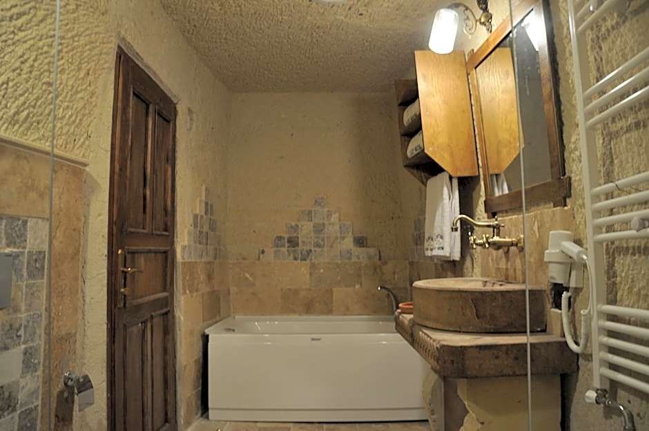 Çavuşin Cave House-Cappadocia