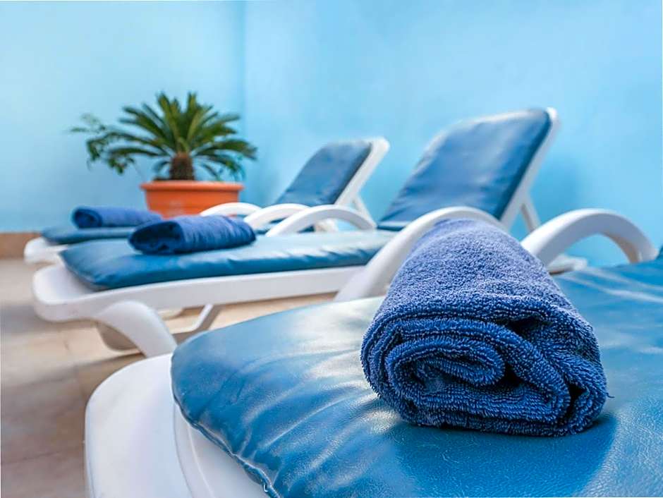 Qawra Point Holiday Complex