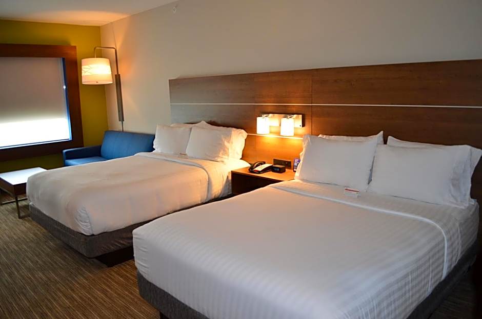 Holiday Inn Express & Suites Charlotte NE - University Area By IHG