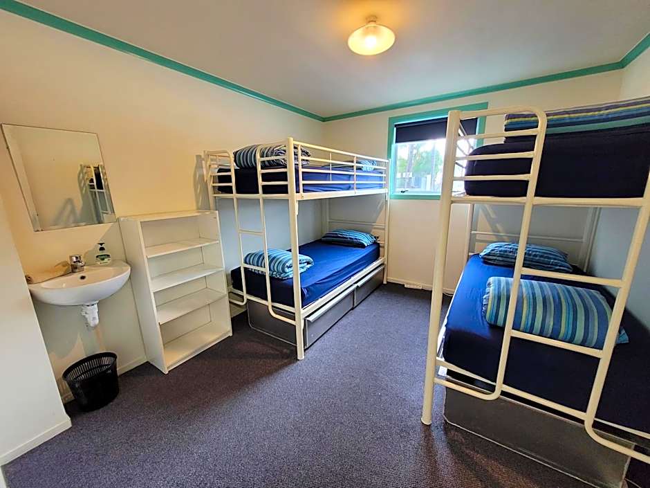 Pacific Coast Lodge and Backpackers