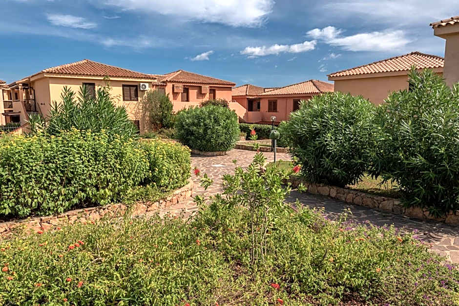 Baia de Bahas Residence