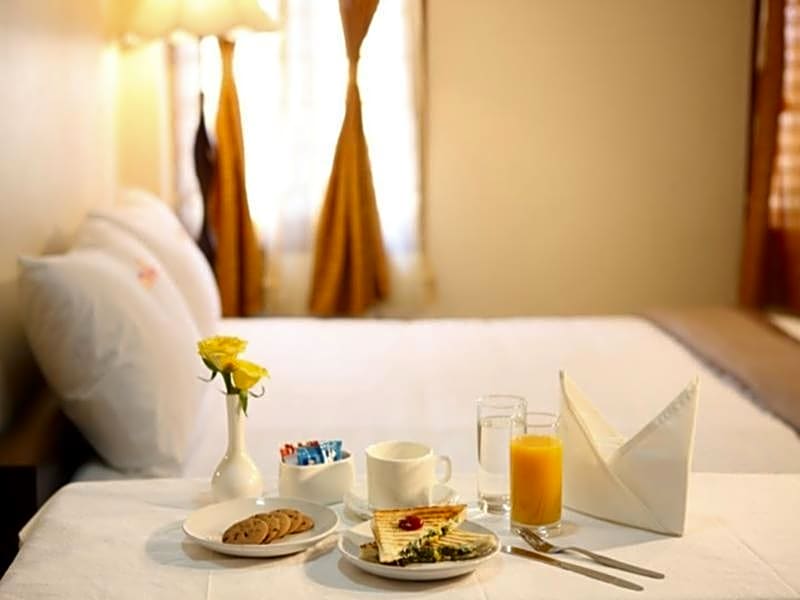 Meenakshi's Sunshine Hotel