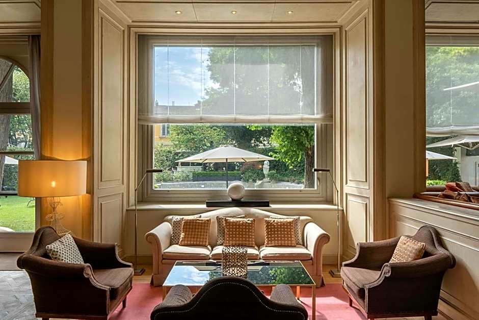 Sina Villa Medici, Autograph Collection