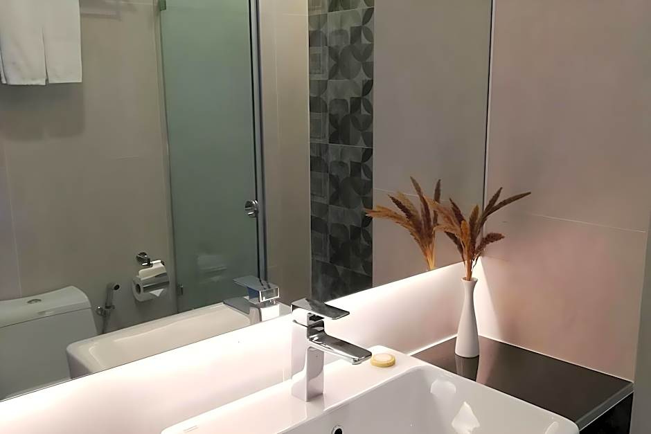 Aspira Gems Center Silom