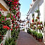I AM La Posada Hotel and Apartment