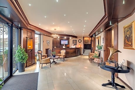 Hotel Meridian