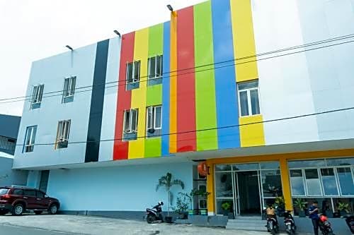 RedDoorz Plus @ Ende City Center