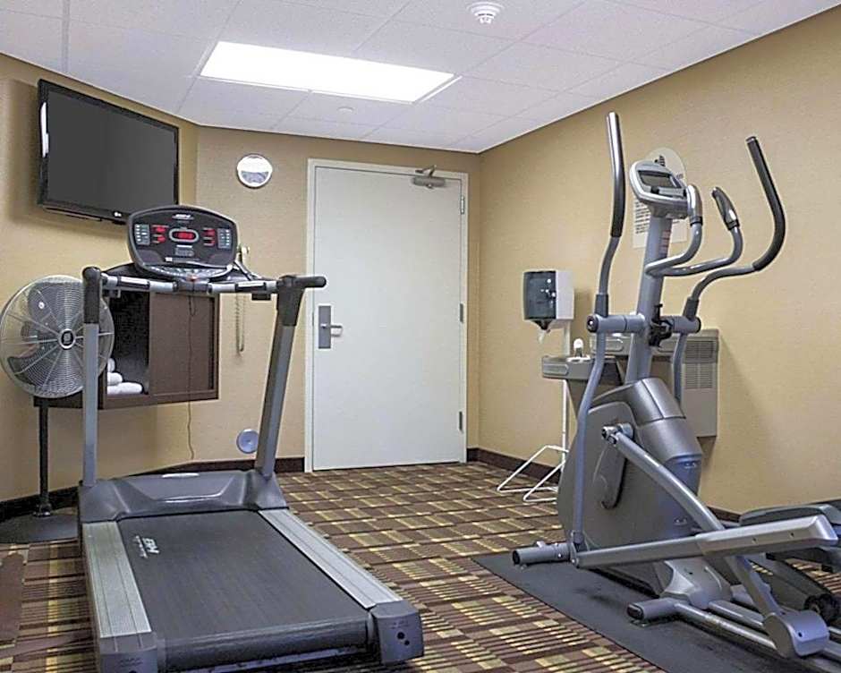 MainStay Suites Bismarck
