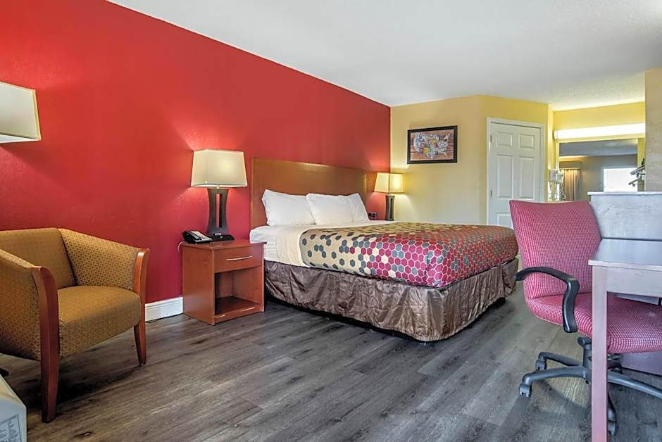 Econo Lodge Tupelo Barnes Crossing