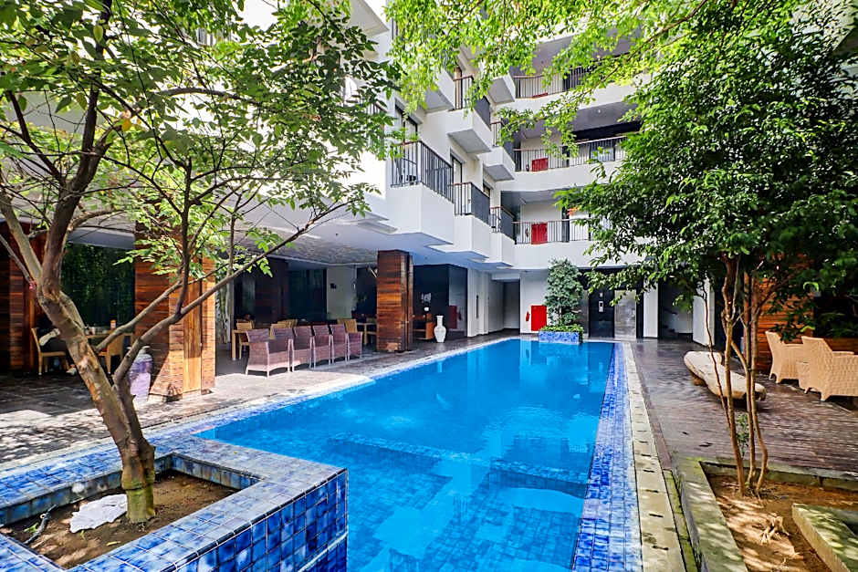 Photo 1 of 50 of Palette Hotel Seminyak