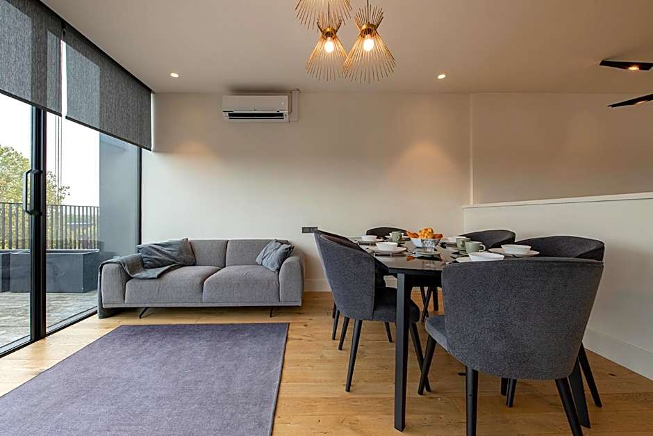 12A, Luxury & Unique, Cinema, Terrace, Stunning View, Central Location!