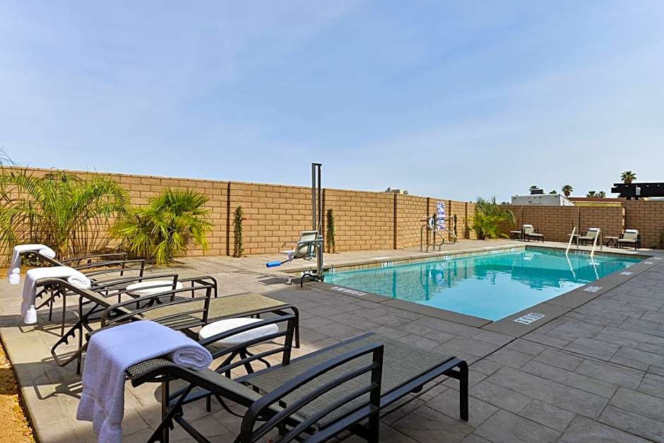 Holiday Inn Express & Suites Indio - Coachella Valley By IHG