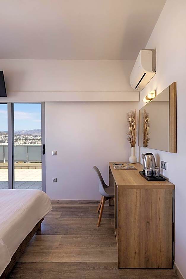 Xenophon Hotel
