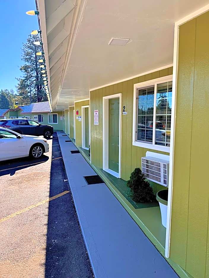 Chalet Motel
