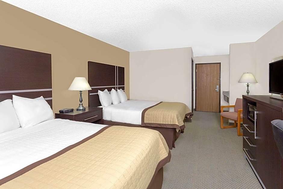 Baymont by Wyndham Green Bay