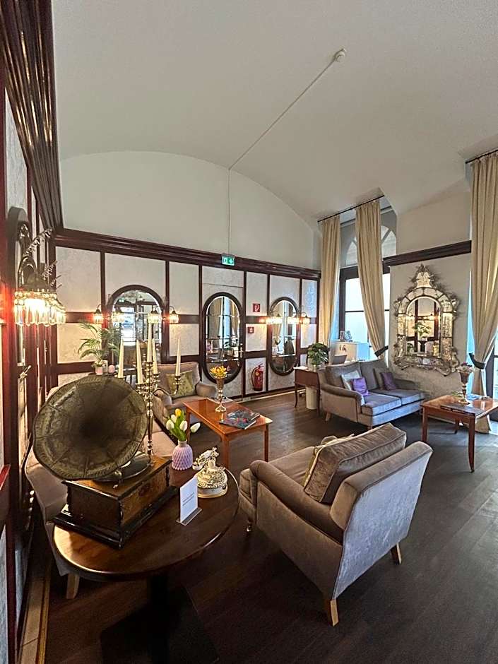 Hotel Am Schubertring I Contactless Check In