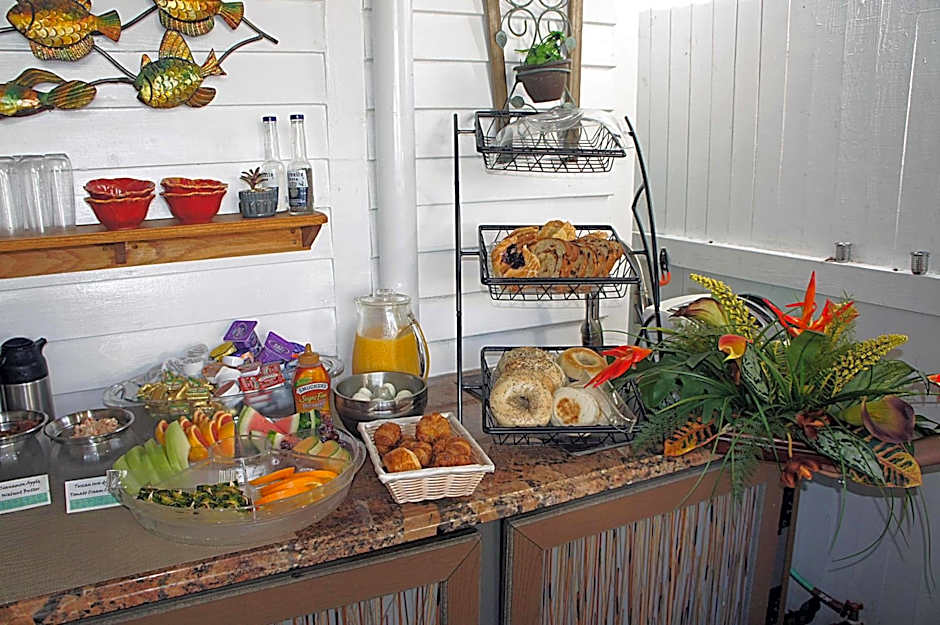 Seascape Tropical Inn